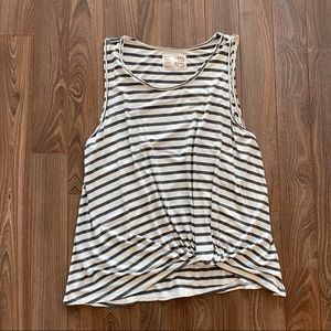 Jackson Rowe knotty tank